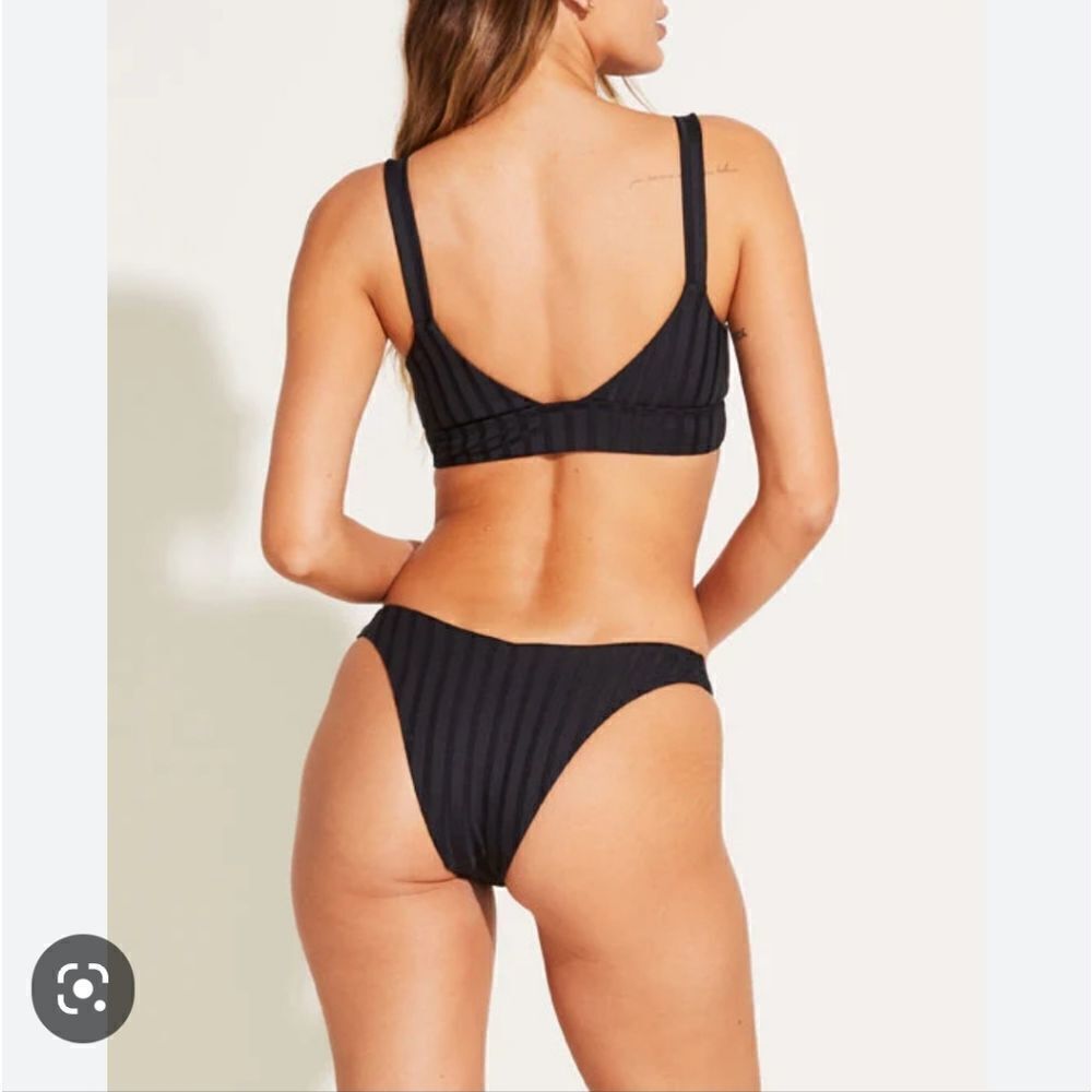 Vitamin A Brazilian Bikini‎ Bottom Size XS NWT
